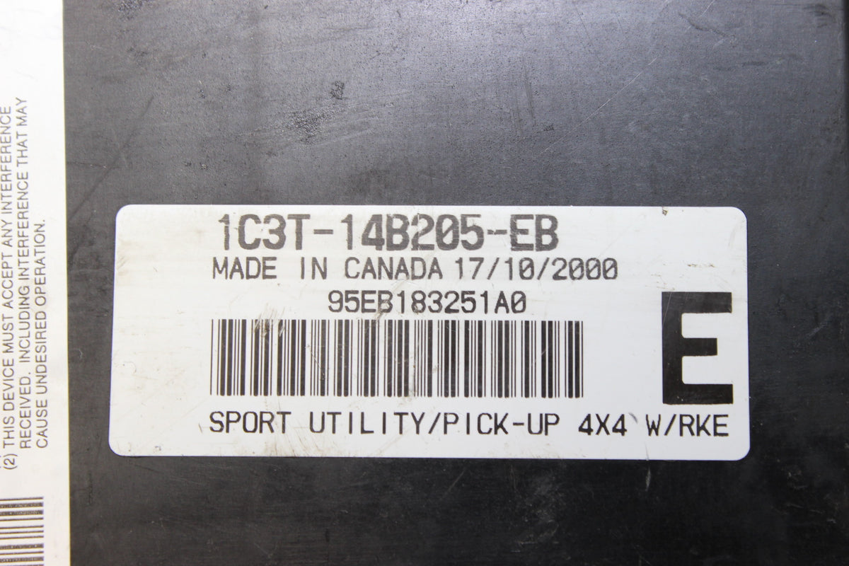 おまとめページ　1625、1414 2010 10 Toyota Rav4 4x4 89661-0R141 Computer Engine Control