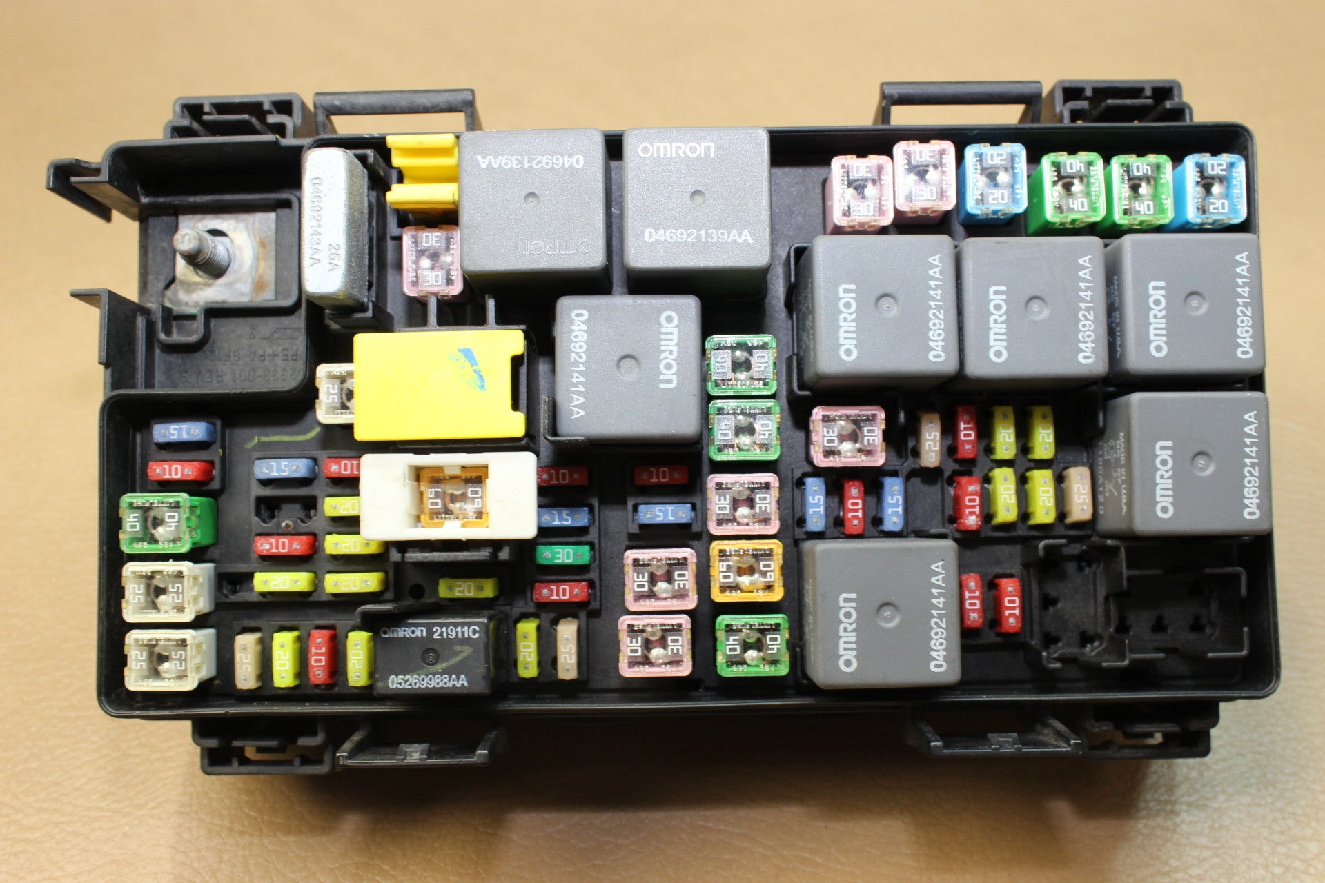 2010 JOURNEY CARAVAN TIPM TEMIC INTEGRATED FUSE BOX MODULE 2010 JOURNEY CARAVAN TIPM TEMIC INTEGRATED FUSE BOX MODULE