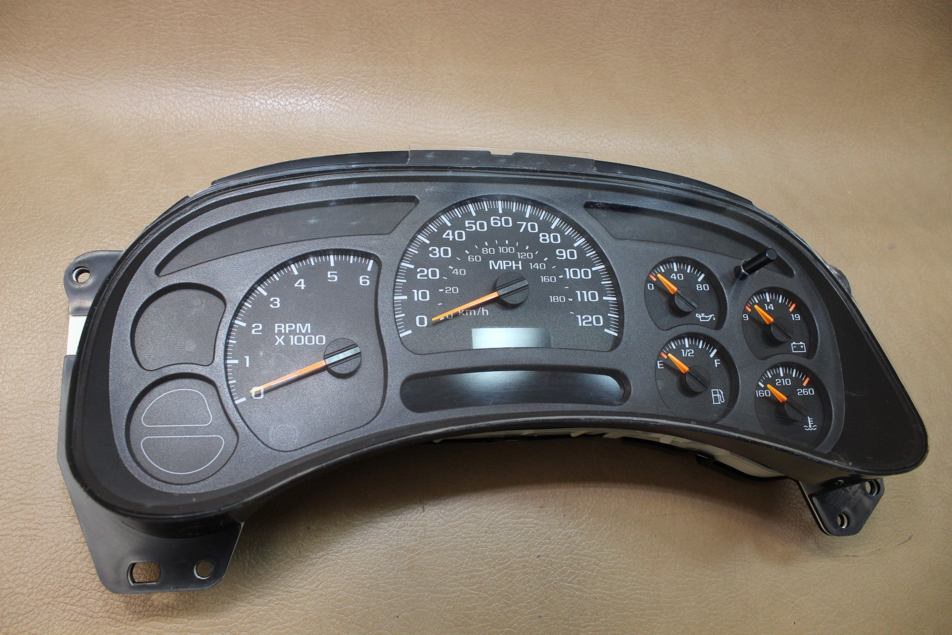 03-04 1500 2500 YUKON TAHOE INSTRUMENT CLUSTER SPEEDOMETER