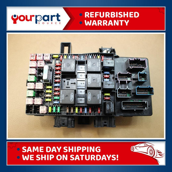 04 NAVIGATOR EXPEDITION FUSE BOX MODULE POWER DISTRIBUTION 4L1T-14A067-AD REMAN