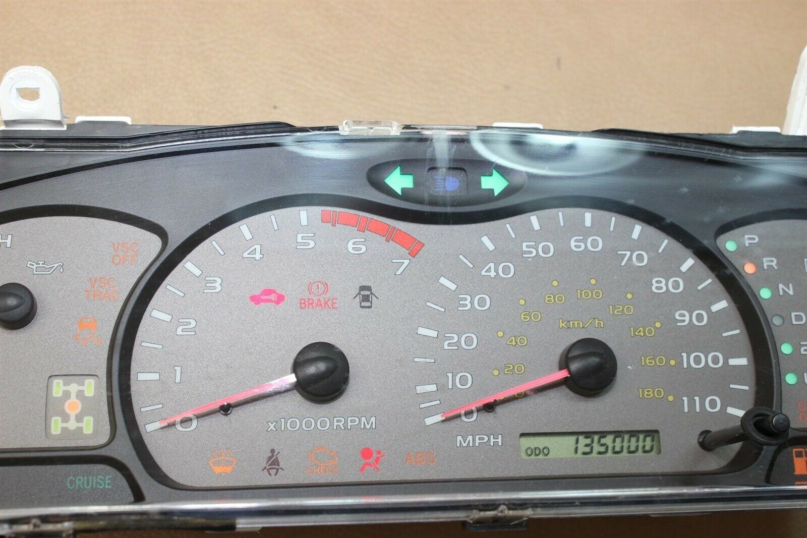 NHC  SALA－V 14 15 16 TOYOTA COROLLA INSTRUMENT CLUSTER GAUGE SPEEDOMETER